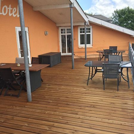 Hotel Klover Es Hellevad Extérieur photo